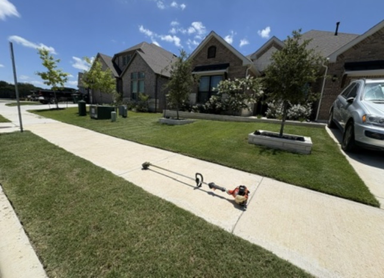 Lawn Mowing & Edging